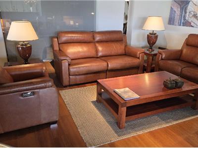 Lederland BREDA Showroommodel Adari  2,5 relax + 2 zit + faut  relax